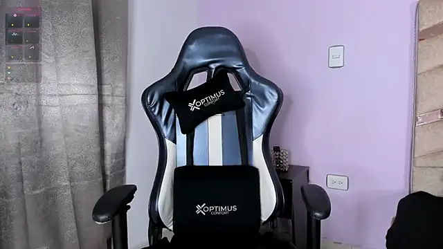 BrigitteRoy  online show from 9, 10, 2025