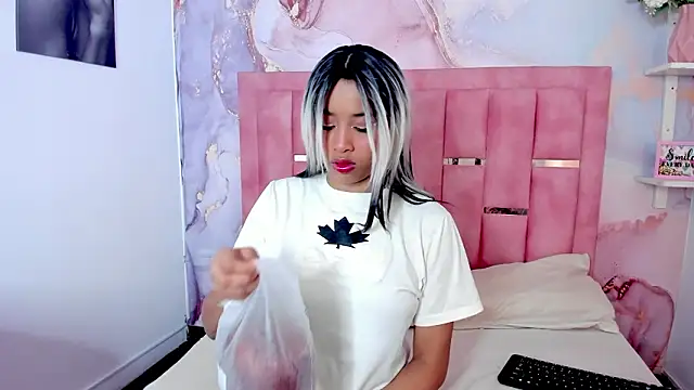 BrigitteRoy  online show from 15, 2, 2026