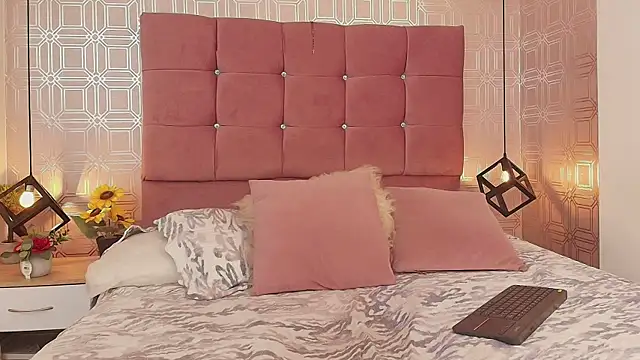 victoriapalmerfg online show from 3, 3, 2025