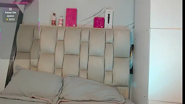 esmeralda-bk online show from 3, 12, 2025