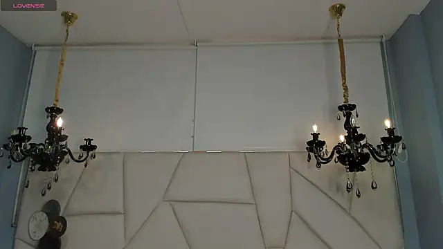 Snapshot of Aitana_Hilton_ chatting on 10, 10, 2025 Aitana Hilton online show from 10, 10, 2025