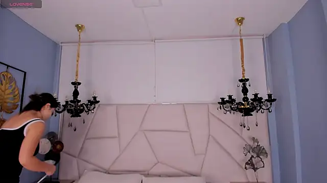 Snapshot of Aitana_Hilton_ chatting on 26, 11, 2025 Aitana Hilton online show from 26, 11, 2025