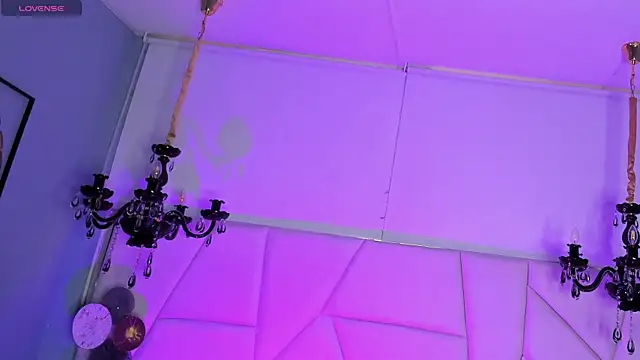 Snapshot of Aitana_Hilton_ chatting on 17, 10, 2025 Aitana Hilton online show from 17, 10, 2025