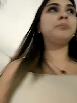 Snapshot of Aitana_Hilton_ chatting on 8, 11, 2025 Aitana Hilton online show from 8, 11, 2025