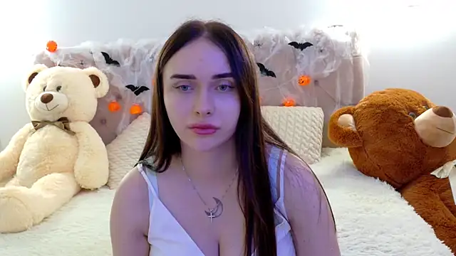 Snapshot of Lilliana_Moon chatting on 13, 11, 2025 Lilliana Moon online show from 13, 11, 2025