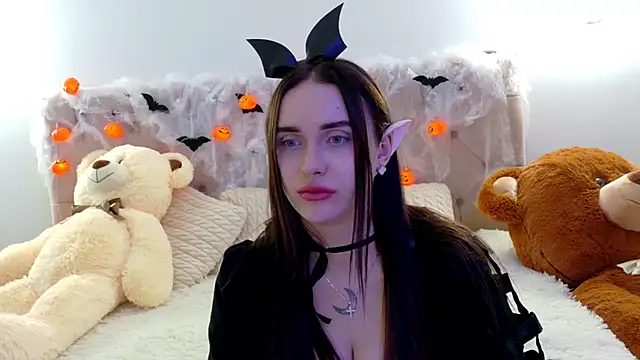 Snapshot of Lilliana_Moon chatting on 1, 11, 2025 Lilliana Moon online show from 1, 11, 2025