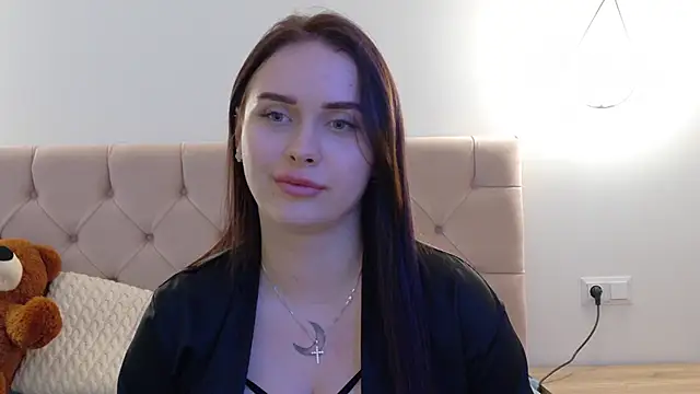 Snapshot of Lilliana_Moon chatting on 18, 3, 2025 Lilliana Moon online show from 18, 3, 2025