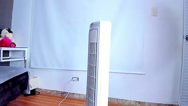 Charlotte curvy  online show from 19, 3, 2026