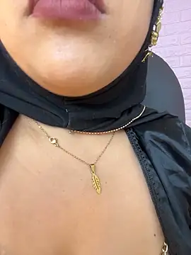 Snapshot of zahra_Jalid chatting on 5, 1, 2026 zahra Jalid online show from 5, 1, 2026