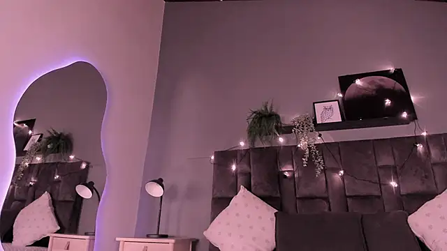 SabrinaSpell  online show from 8, 11, 2025