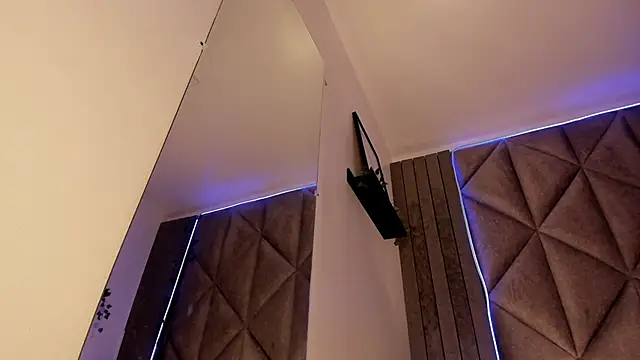 SabrinaSpell  online show from 14, 11, 2025