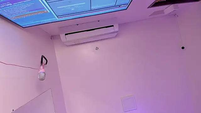 SabrinaSpell  online show from 4, 10, 2025