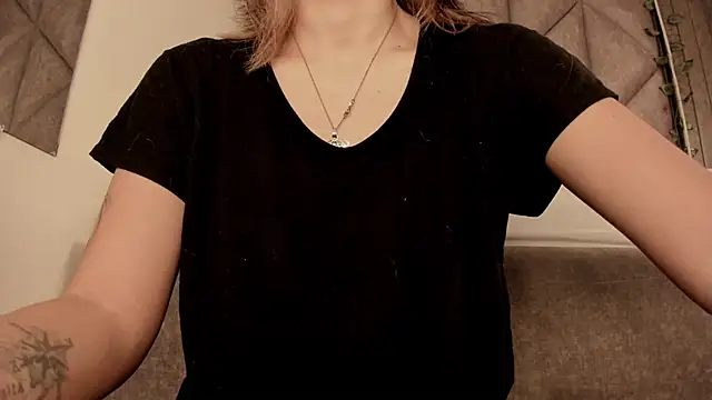 SabrinaSpell  online show from 15, 12, 2025