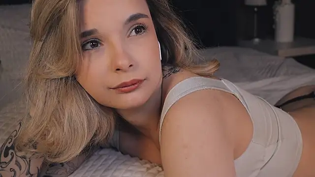 Bella Alita online show from 22, 3, 2025