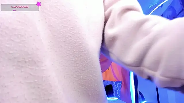 Ethan Boyy online show from 5, 11, 2025