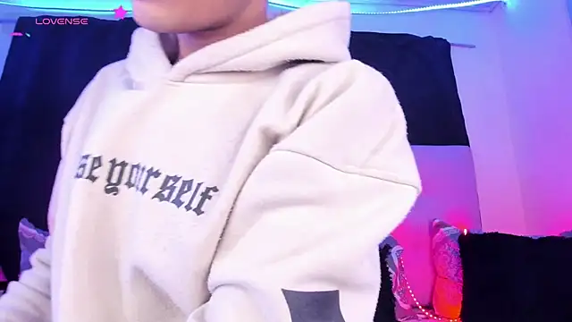 Ethan Boyy online show from 10, 3, 2026