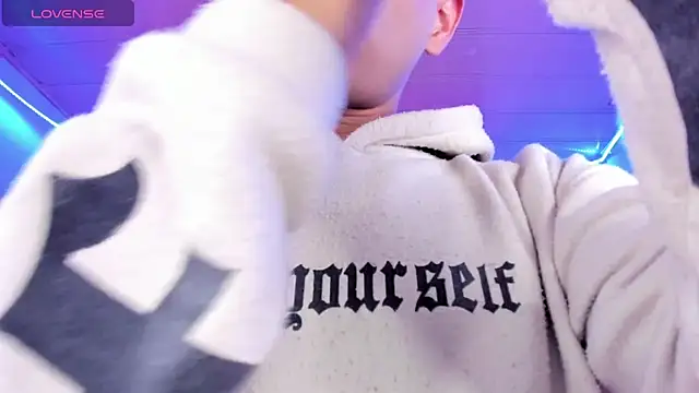 Ethan Boyy online show from 31, 3, 2026