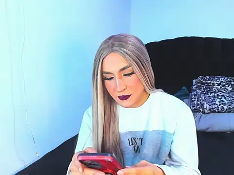 Georgina Giio online show from 21, 11, 2025