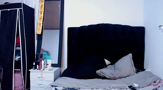 Georgina Giio online show from 27, 2, 2025