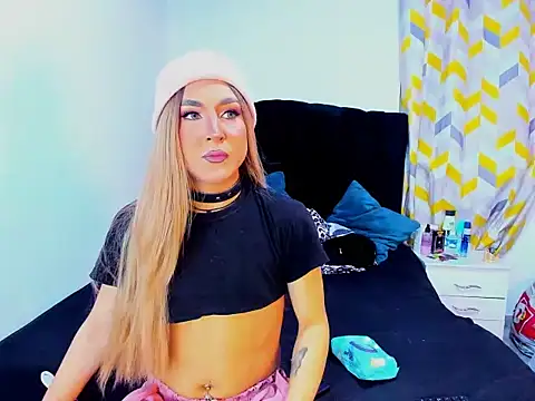 Georgina Giio online show from 1, 12, 2025