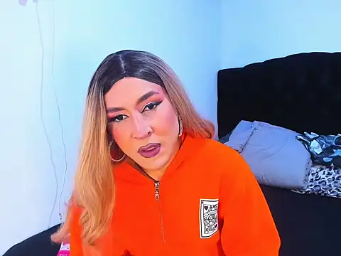 Georgina Giio online show from 26, 10, 2025