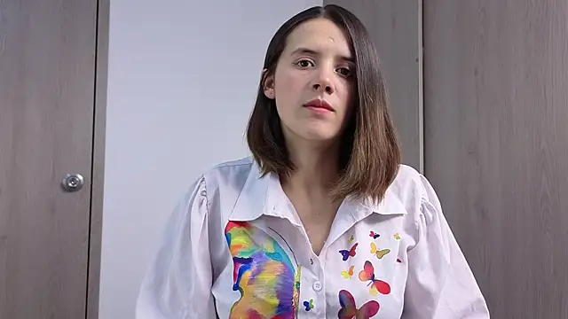 SexLaura  online show from 26, 11, 2025