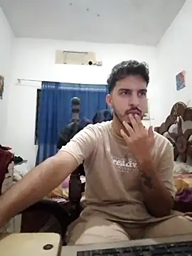 Snapshot of alejo5288 chatting on 18, 10, 2025 alejo5288 online show from 18, 10, 2025