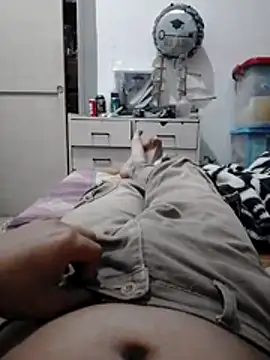 Snapshot of alejo5288 chatting on 6, 11, 2025 alejo5288 online show from 6, 11, 2025