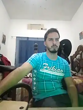 Snapshot of alejo5288 chatting on 3, 10, 2025 alejo5288 online show from 3, 10, 2025