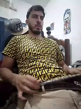 Snapshot of alejo5288 chatting on 21, 10, 2025 alejo5288 online show from 21, 10, 2025