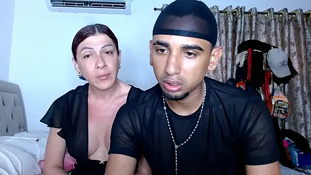 sweethoneytsx online show from 9, 11, 2025