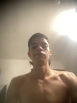 Latinos 2001 online show from 17, 3, 2026