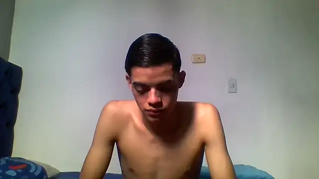 Latinos 2001 online show from 6, 6, 2026