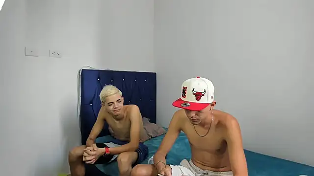 Latinos 2001 online show from 16, 3, 2025