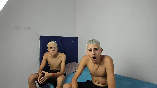 Latinos 2001 online show from 6, 3, 2025