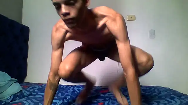 Latinos 2001 online show from 13, 5, 2026