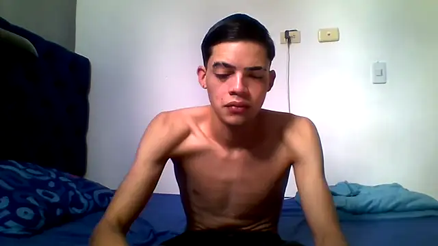 Latinos 2001 online show from 2, 6, 2026