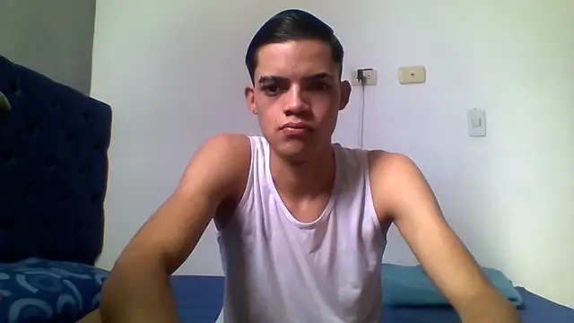 Latinos 2001 online show from 17, 6, 2026