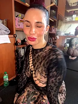 Dancing wmyselF  online show from 10, 10, 2025