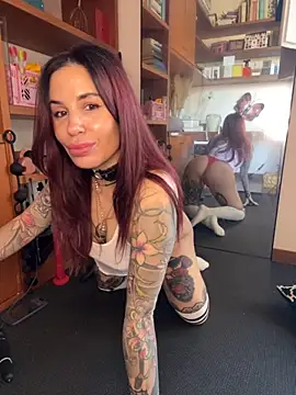 Dancing wmyselF  online show from 3, 10, 2025