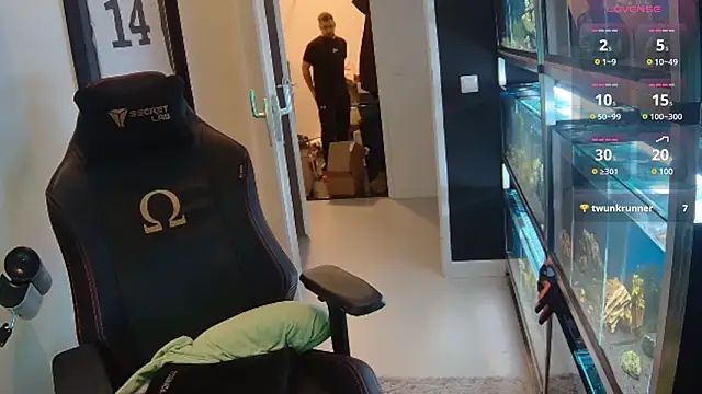 justinitt online show from 25, 2, 2025