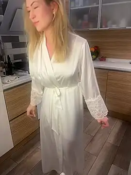 Miroslavadzm1 online show from 10, 2, 2026