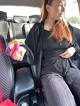 Kelley Allie online show from 28, 10, 2025