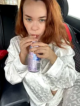 Kelley Allie online show from 4, 10, 2025