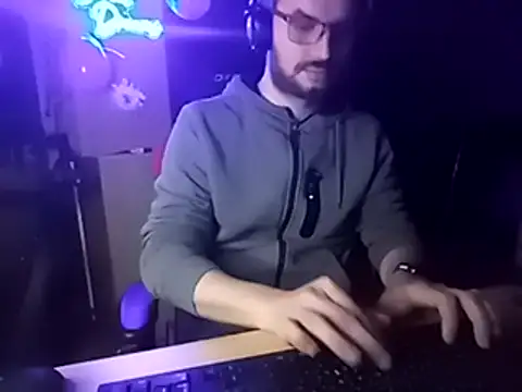 stary-w-kalesonach online show from 16, 2, 2025