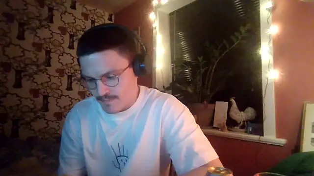 Snapshot of Ghostboy__x chatting on 1, 2, 2025 Ghostboy x online show from 1, 2, 2025