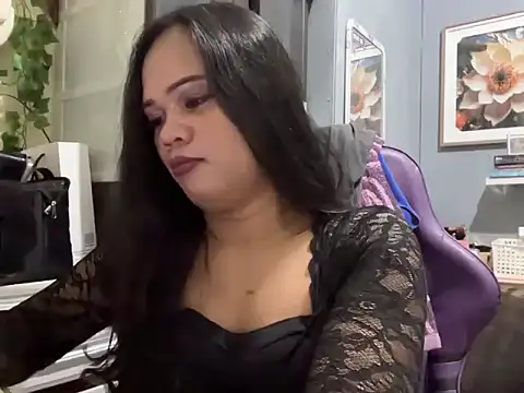 SophiaCourthaway online show from 14, 2, 2026