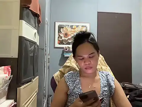 SophiaCourthaway online show from 9, 11, 2025