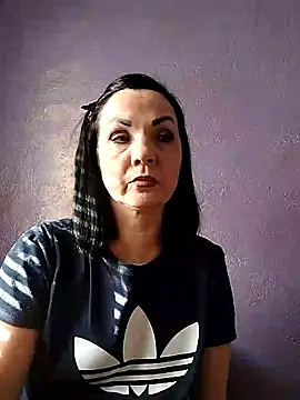 Tory Lovi online show from 10, 2, 2025