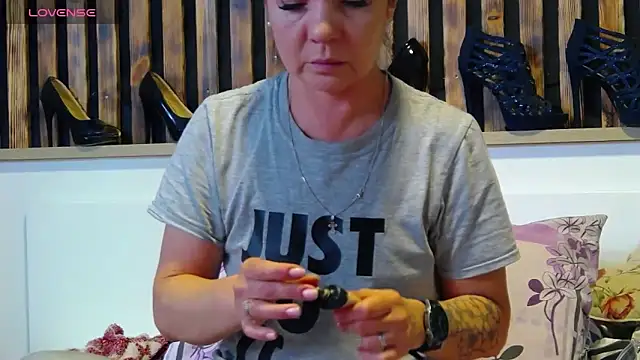 Tory Lovi online show from 3, 4, 2026